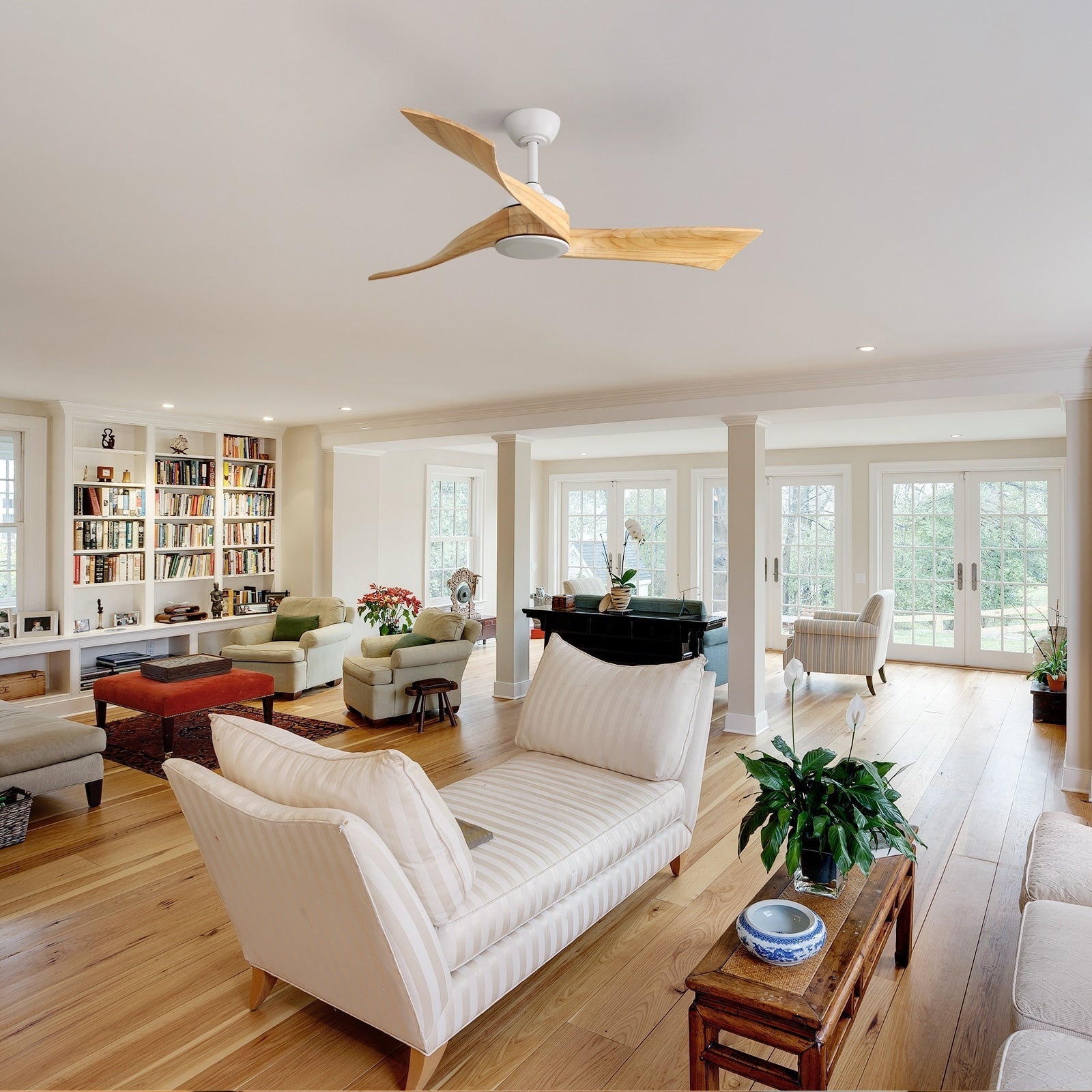 Ventilateur de plafond moderne de 132 cm (52 ​​pouces) en bois massif et ABS avec télécommande (sans éclairage), 6 vitesses de ventilation et flux d'air réversible.