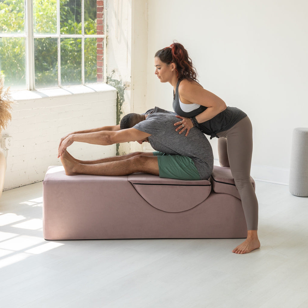 Chaise longue convertible Avana Kami / Yoga et massage - Pouf 2 en 1 avec fauteuil de yoga dépliable dissimulé, Microvelours - Non disponible