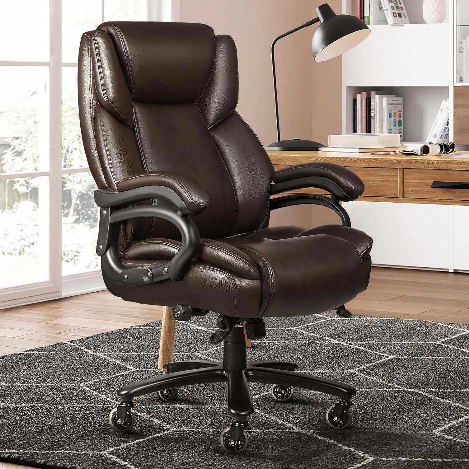 Fauteuil de bureau Bossin pour grandes et moyennes tailles, support lombaire réglable jusqu'à 227 kg, fauteuil ergonomique avec dossier haut en cuir PU pour ordinateur