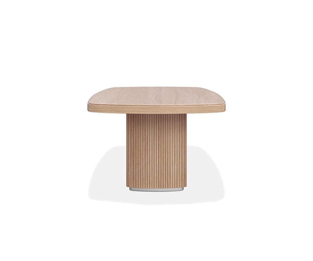 Table à manger romaine