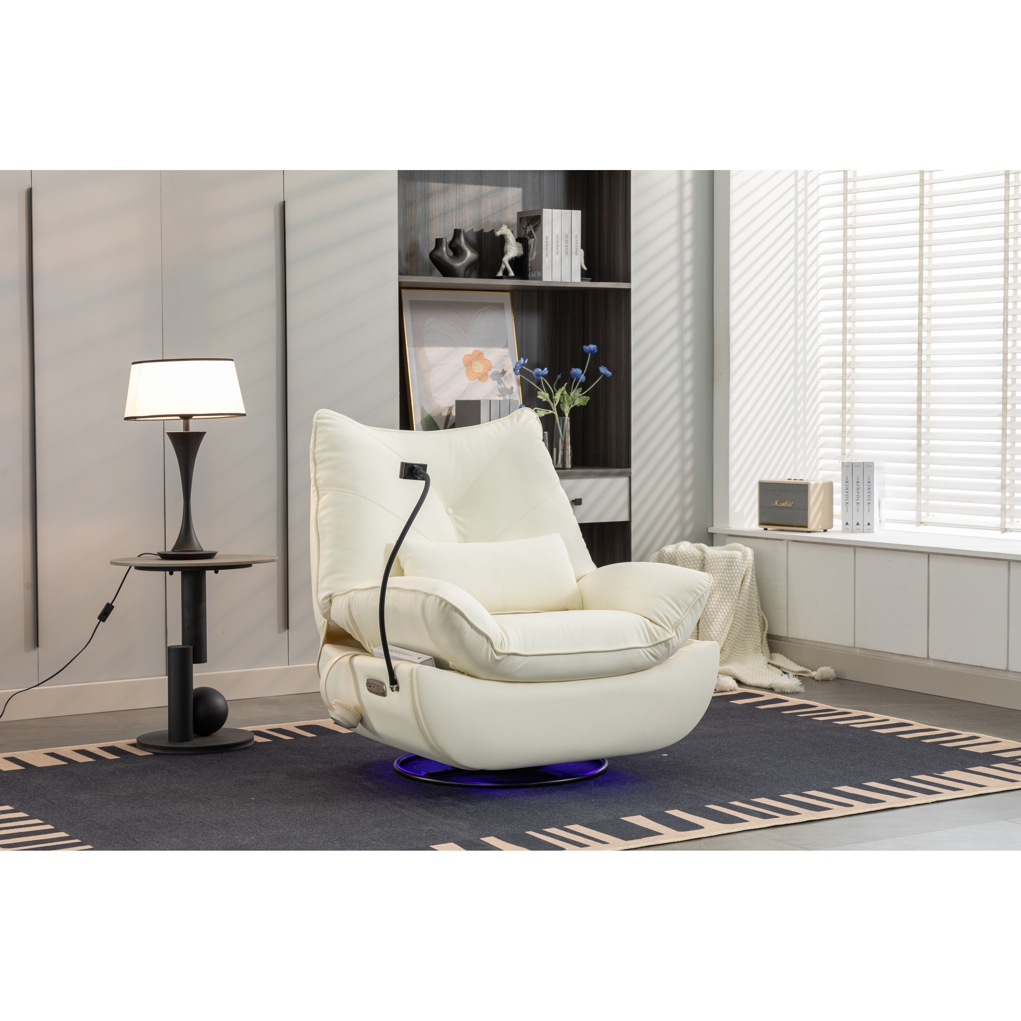 Fauteuil inclinable électrique pivotant avec haut-parleurs Bluetooth, support pour téléphone, ports de chargement USB et Type-C, rangement dissimulé dans l'accoudoir