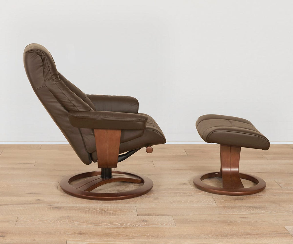 Fauteuil inclinable et repose-pieds en cuir Aksel